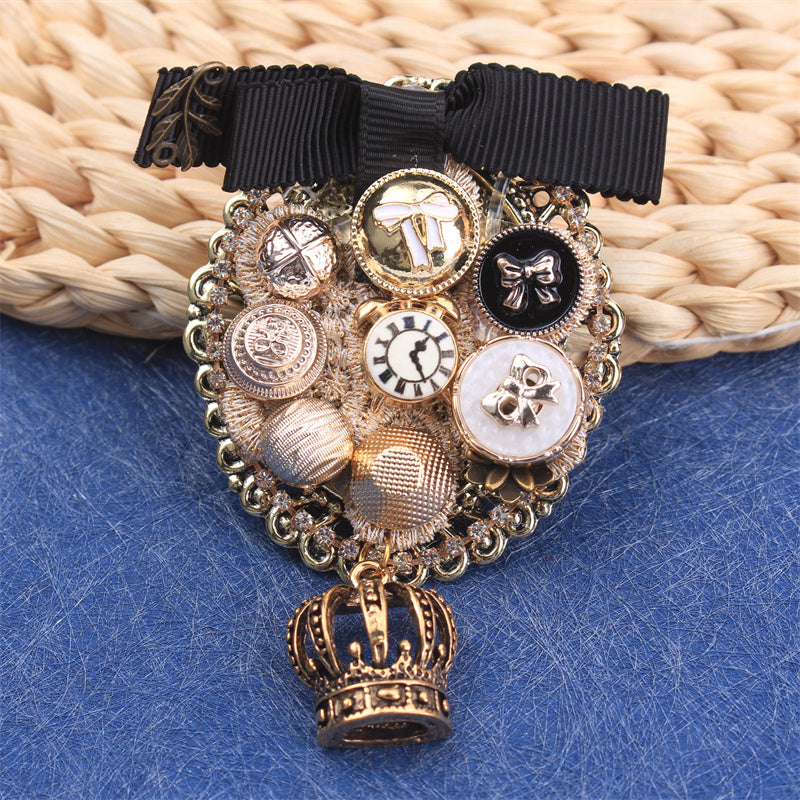 Broche de lazo con pedrería de inspiración barroca para ropa, bolsos y solapas