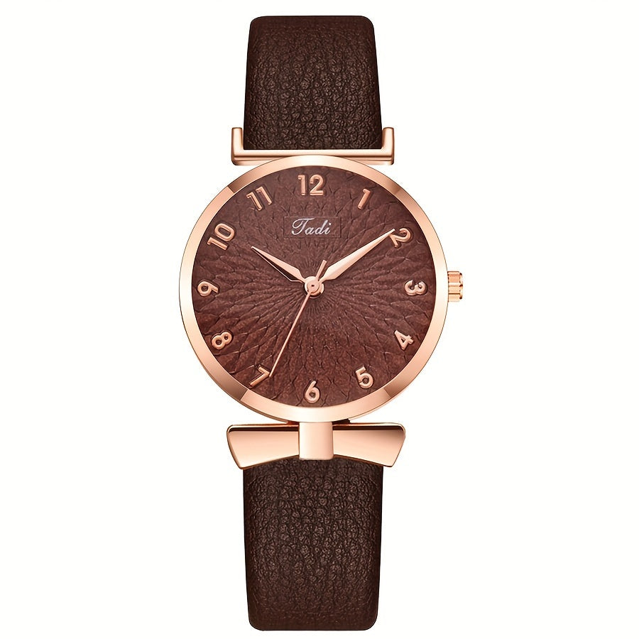 Women's Casual Round Quartz Watch with Leather Strap for Daily Wear