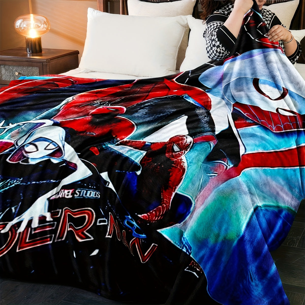 Spider-Man Themed Decorative Blankets for Bed Couch Travel Polyester Knitted