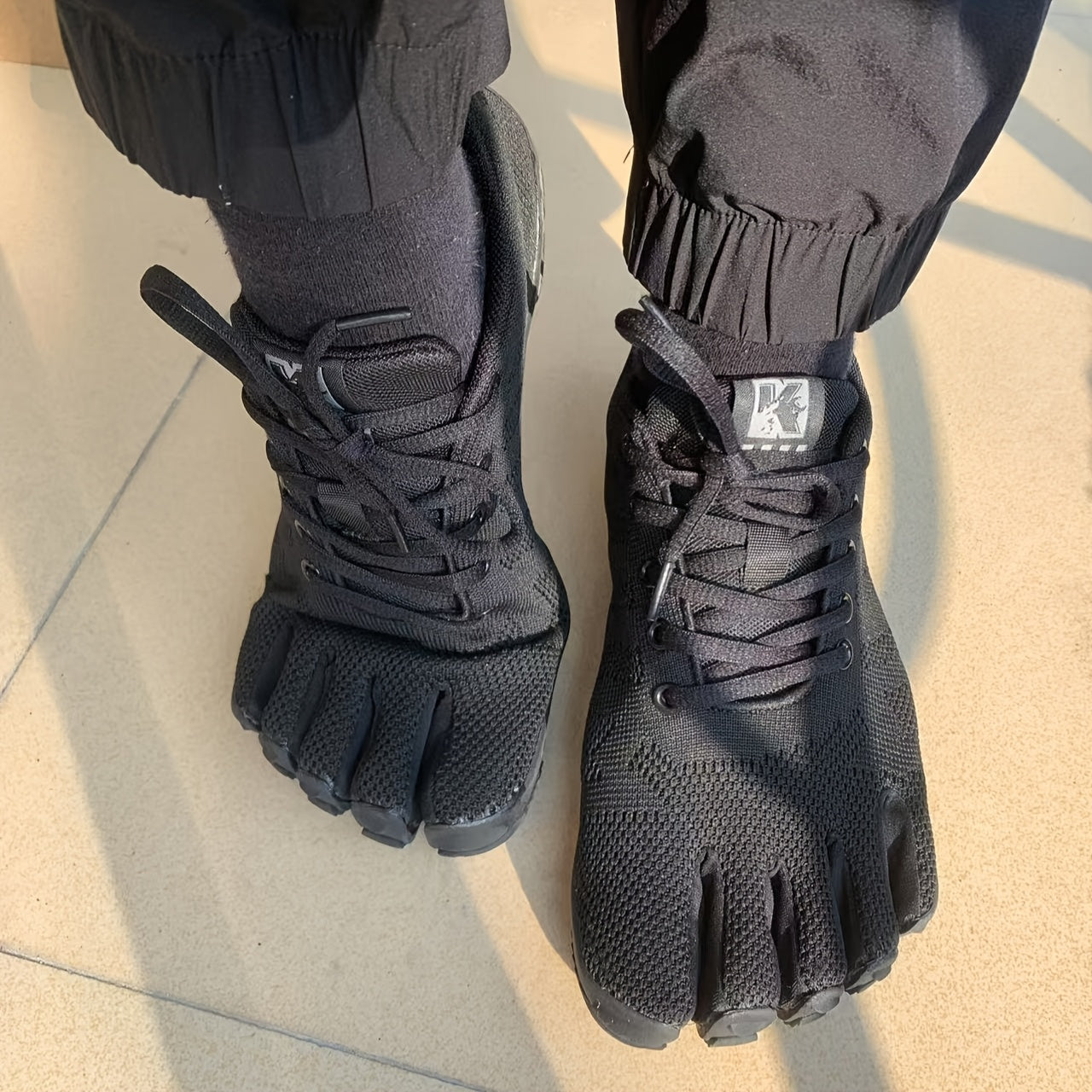 Men's Women's Lightweight Anti-Slip Five-Toe Athletic Shoes, Breathable, Cushioned, All-Season