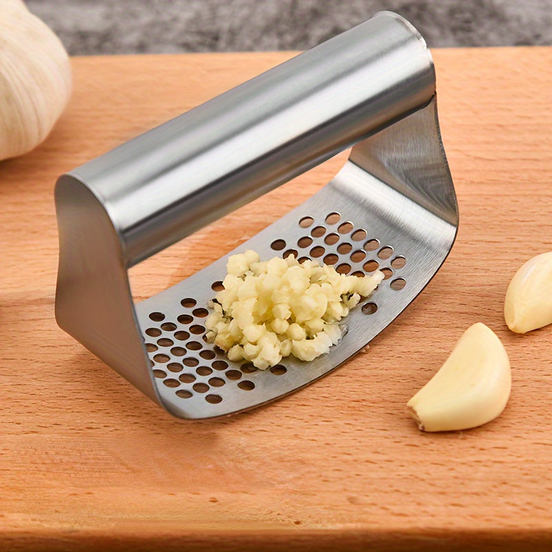 Compact Stainless Steel Garlic and Ginger Mincer Crusher for Kitchen