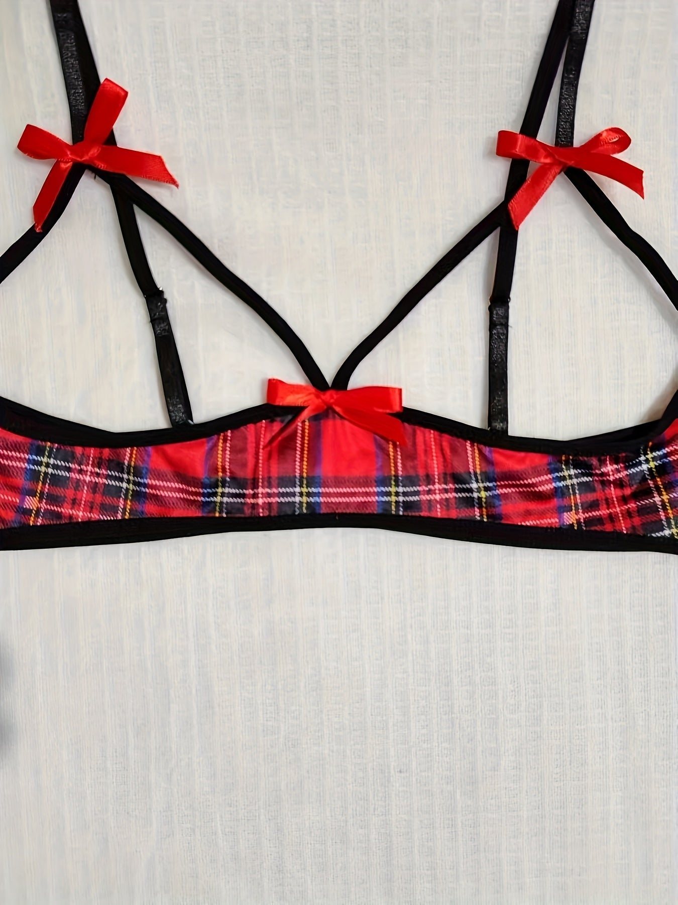 Women's Seductive Lace Lingerie Set with Adjustable Straps