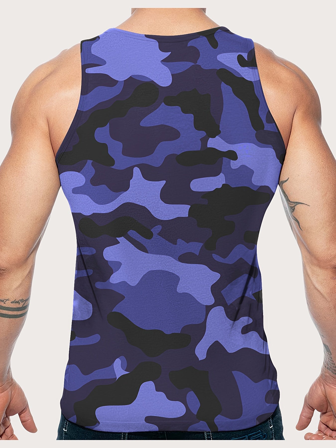 Uchta Katta O'lchamdagi Erkaklar uchun Kamuflyaj Tank Toplar 100% Polyester Tez Quriydigan matodan tayyorlangan, Sport zalida, Badan tarbiyasi, Fitnes, Plyaj, Yugurish, Mashg'ulotlar uchun.