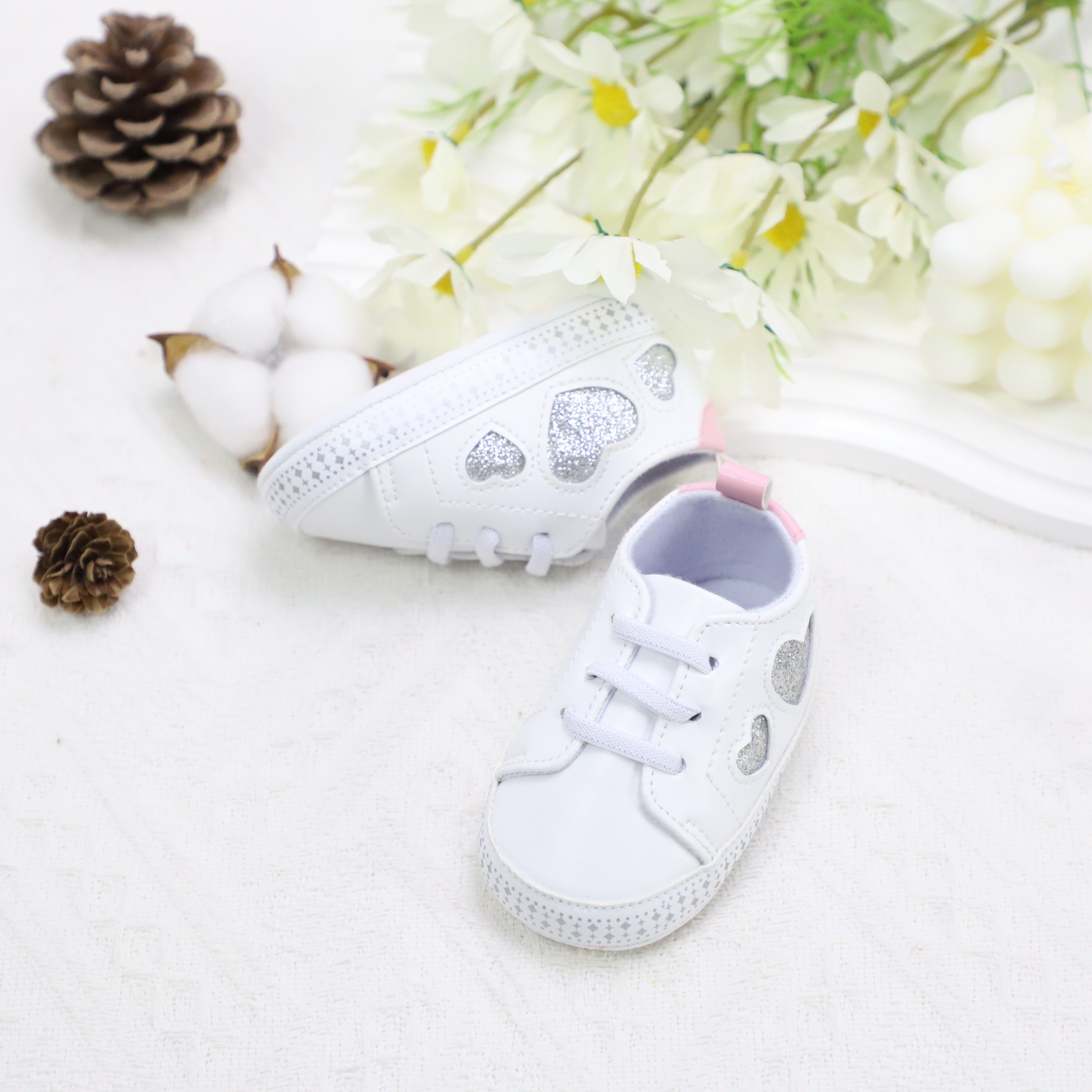 Sparkling Love Design Non-Slip Infant Shoes for Daily and Holiday Use All Seasons