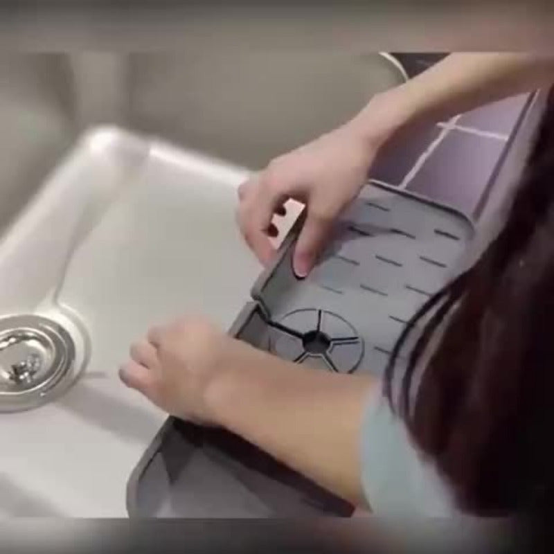 Silikon kran tomchisi uchun idish - Suv o'tkazmaydigan, oshxona va hammom ish stoliga moslangan qiyshiq dizayn - 1 dona