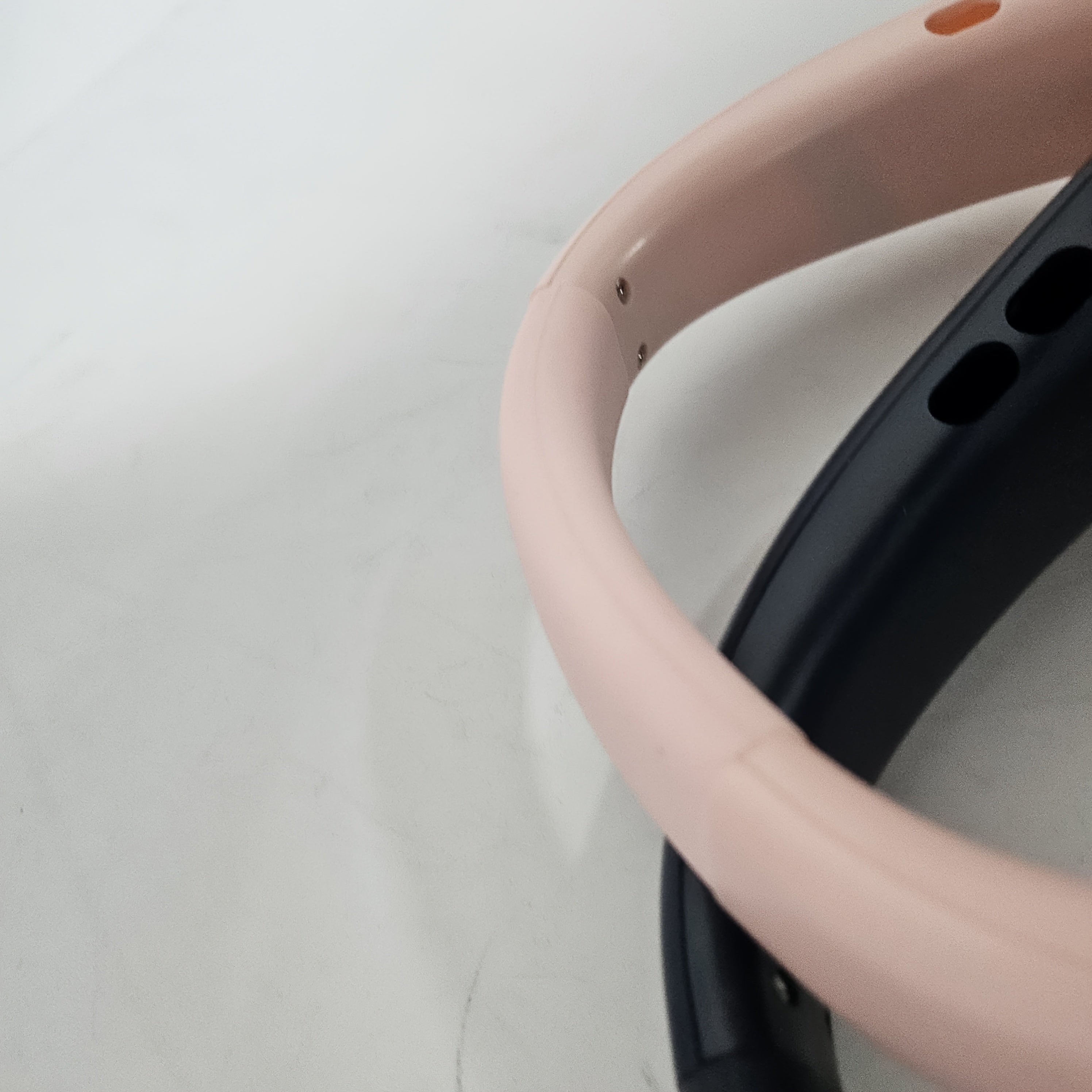 Ventilador portátil de cuello con ángulo ajustable y 5 velocidades, ventilador personal recargable por USB para uso en interiores y exteriores