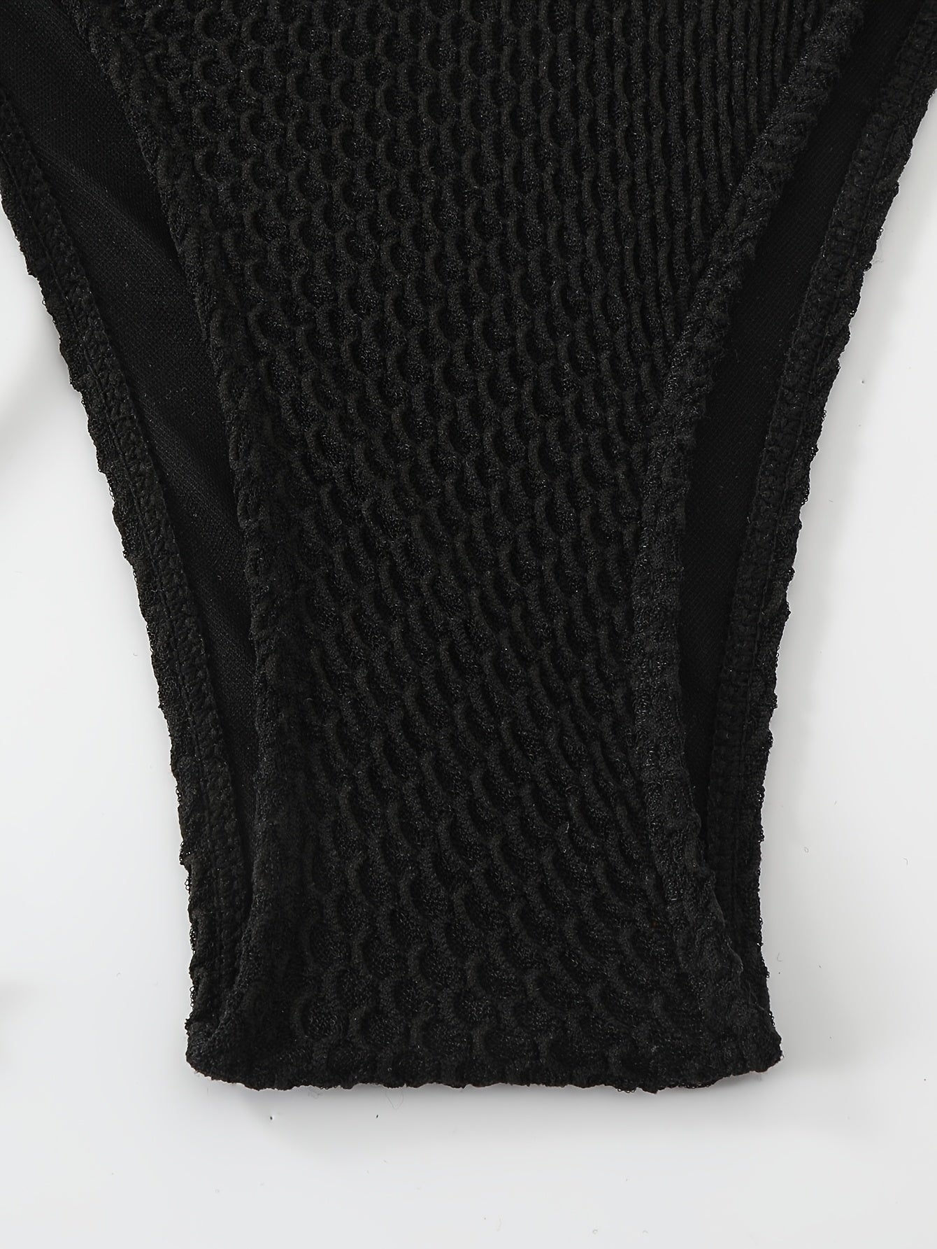 2024 Lauvoco Ayollar Suvda Kiymlari To'plamini taqdim etamiz: yelka ochiq qoplama, shaffof to'rli yubka, bikini, bog'ichli tafsilot, qolsiz dizayn, yuqori cho'ziluvchan trikotaj mato, suzish uchun mukammal.