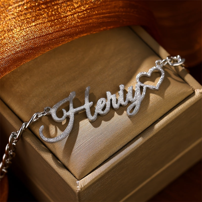 Uning uchun noyob zanglamas po'latdan yasalgan ism marjon, nozik 5mm Kuba zanjiri, zamonaviy va yoqimli, yurak shaklidagi kesma, silliq mat finish, Rojdestvo, partiyalar, ko'p maqsadli kiyish uchun mukammal.