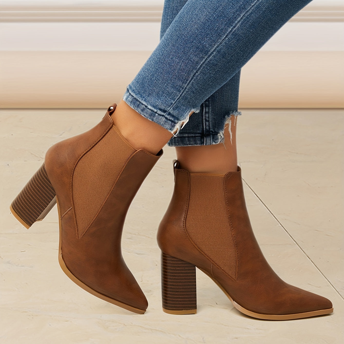 Women's Autumn Winter Short Western Boots with Thick Heels and Pointed Toe