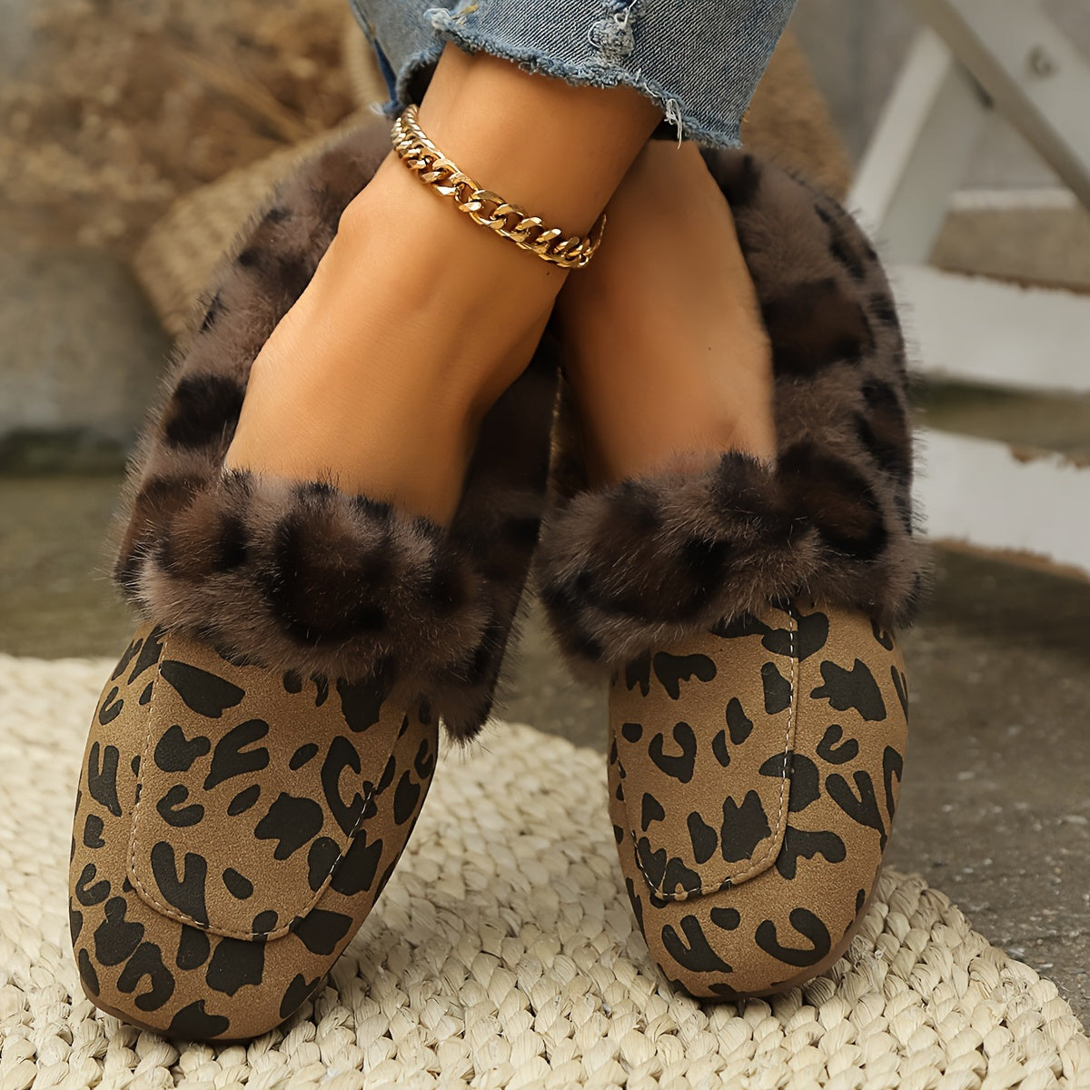Women’s Leopard Print Plush Slippers Warm Faux Fur Indoor Shoes