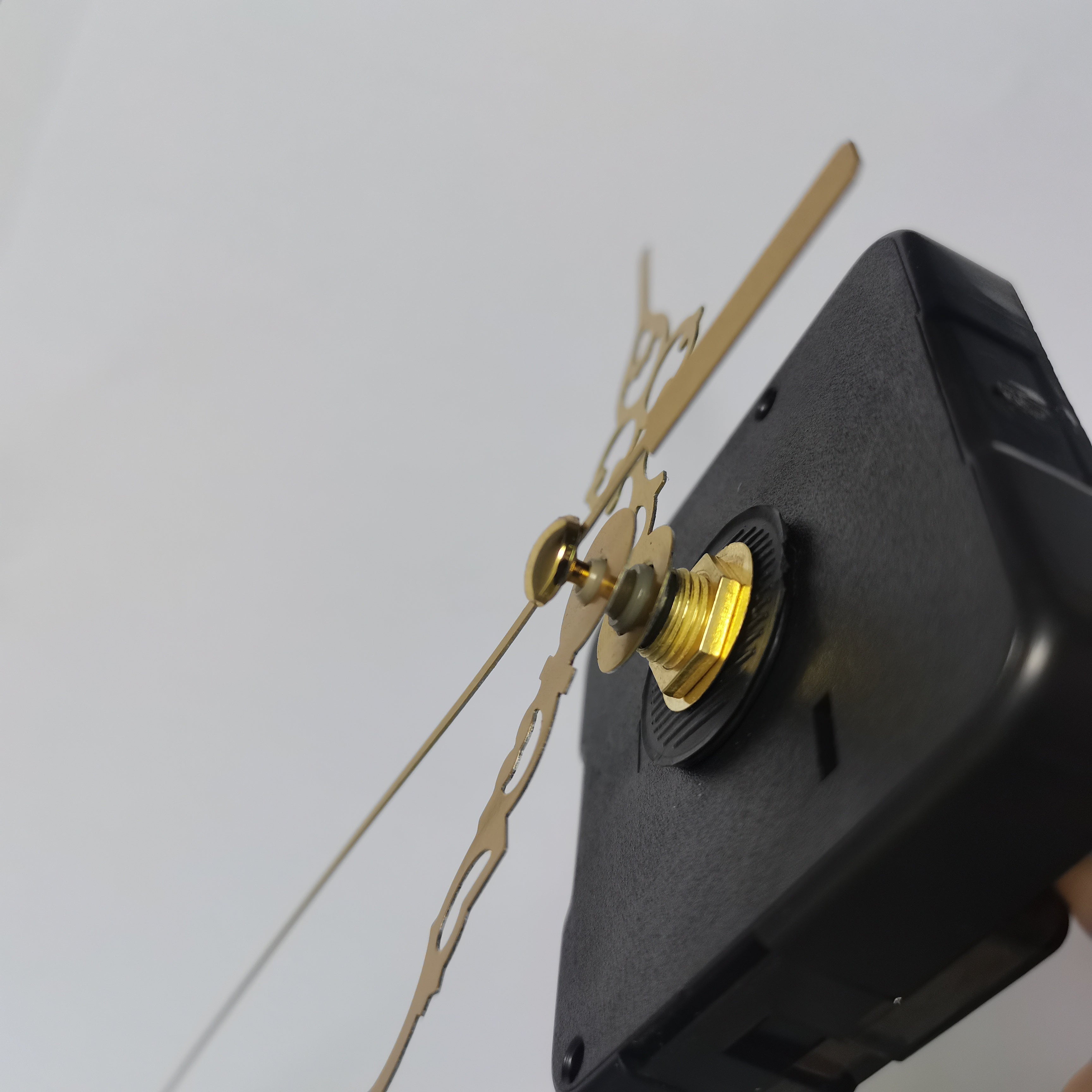 Silent Wall Clock Movement Kit with Hands for DIY Furniture Decoration and Maintenance