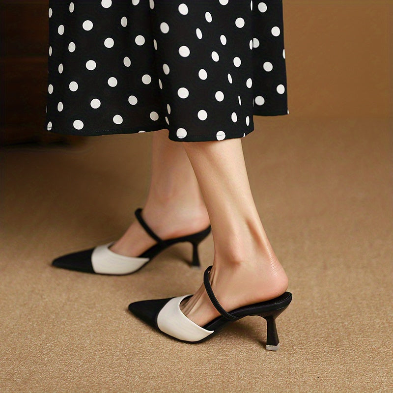 Ayollar uchun zamonaviy ikki rangli uchburchakli oyoq kiyimlari, bilak bog‘lamlari bilan