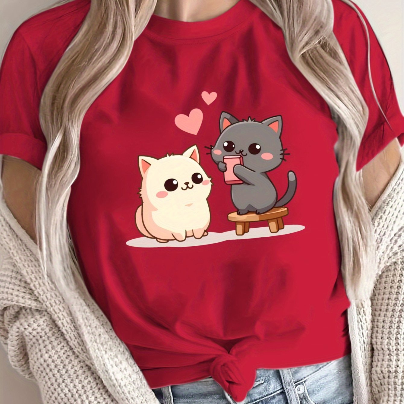 Women's Oversized Polyester T-Shirt with Cat and Heart Graphics, Casual Comfortable Fit