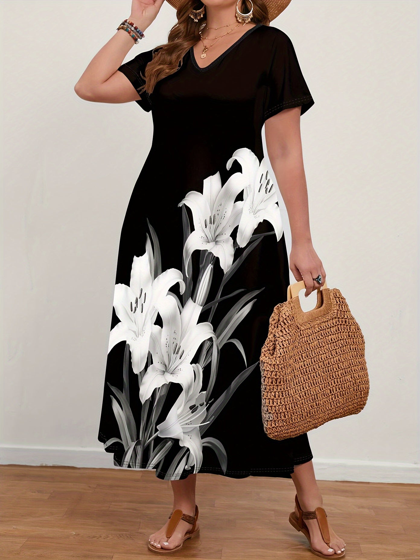 Plus Size Floral Print Maxi Dress for Spring Summer V-Neck Polyester