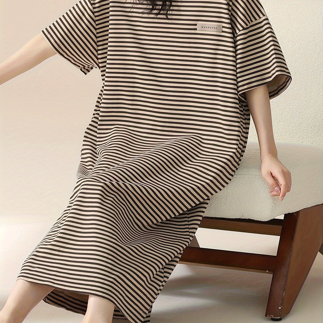 Vestido de dormir vertical a rayas para mujer de manga corta, bata de descanso para la noche