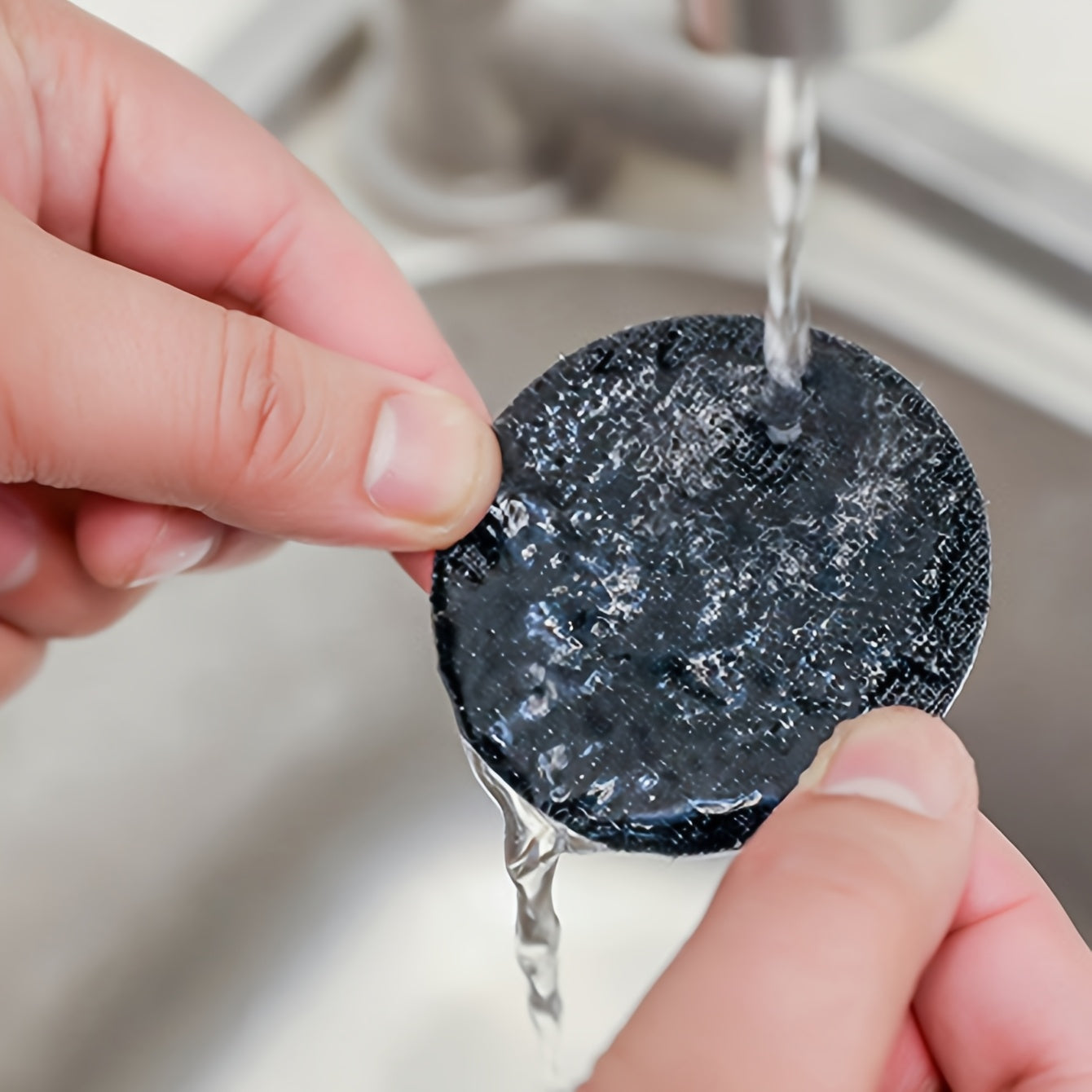 Set of 8/12 Black Reusable Sheet Fasteners with Double-Sided Adhesive for Mattress Sofa Carpet