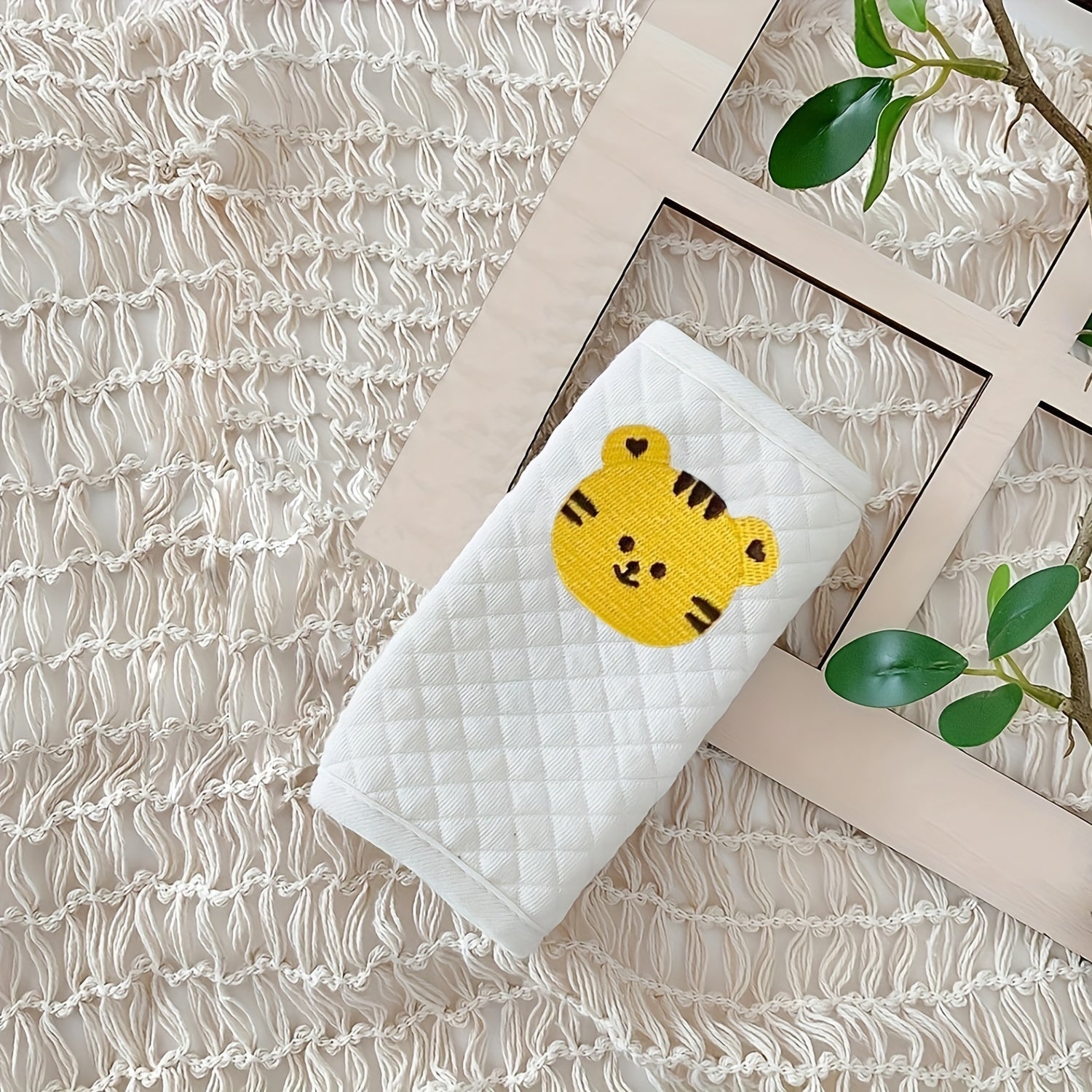 Baby Safety Seat Shoulder Strap Cover Cartoon Bear Soft Cushion for Strollers and Car Seats