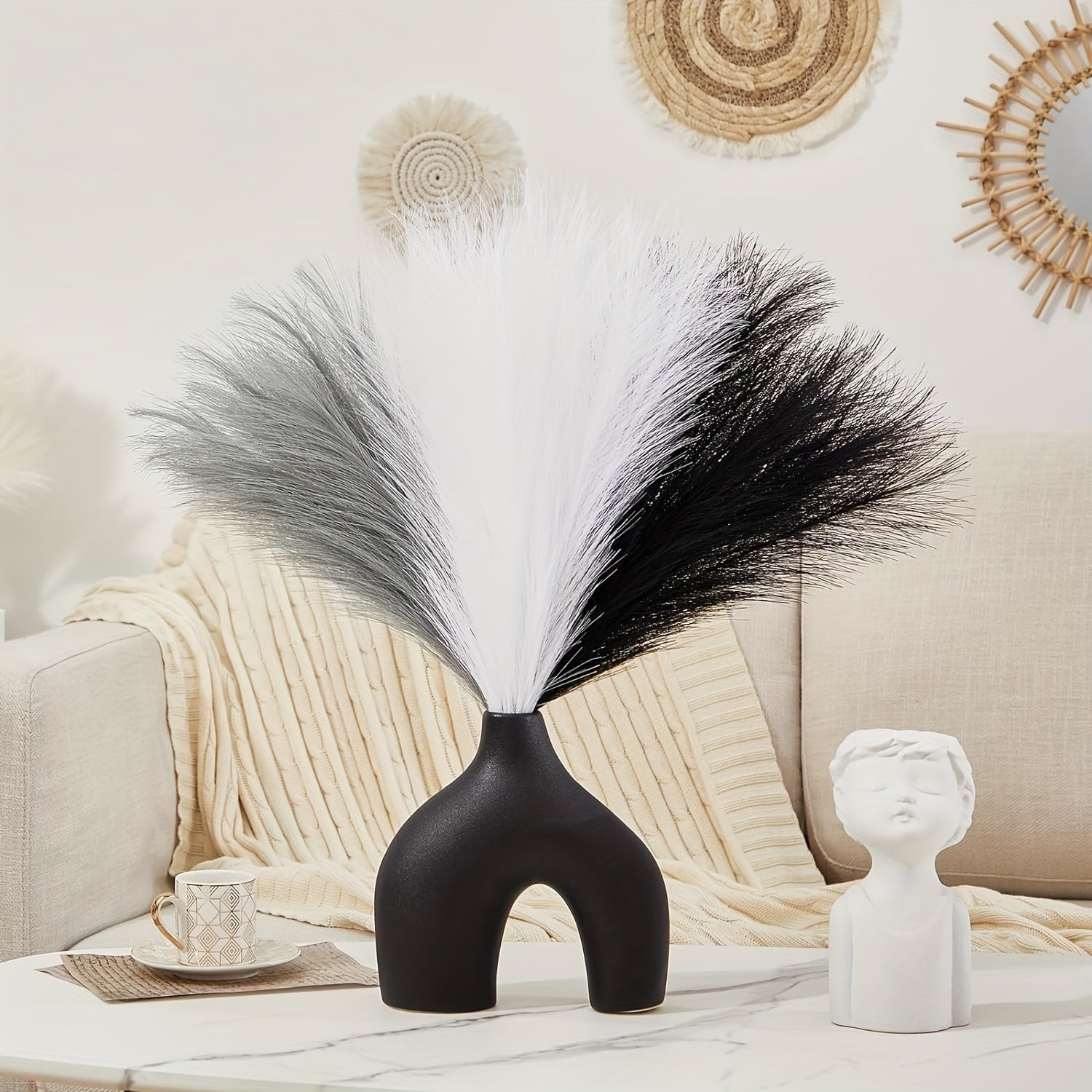 18 искусственных растений пампасной травы в вазе высотой 21,6 дюйма, идеально подходящих для осеннего декора или мероприятий.