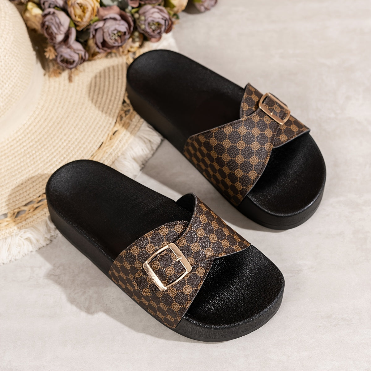 Women's Flat Sandals with Adjustable Buckle Straps Black Indoor Outdoor