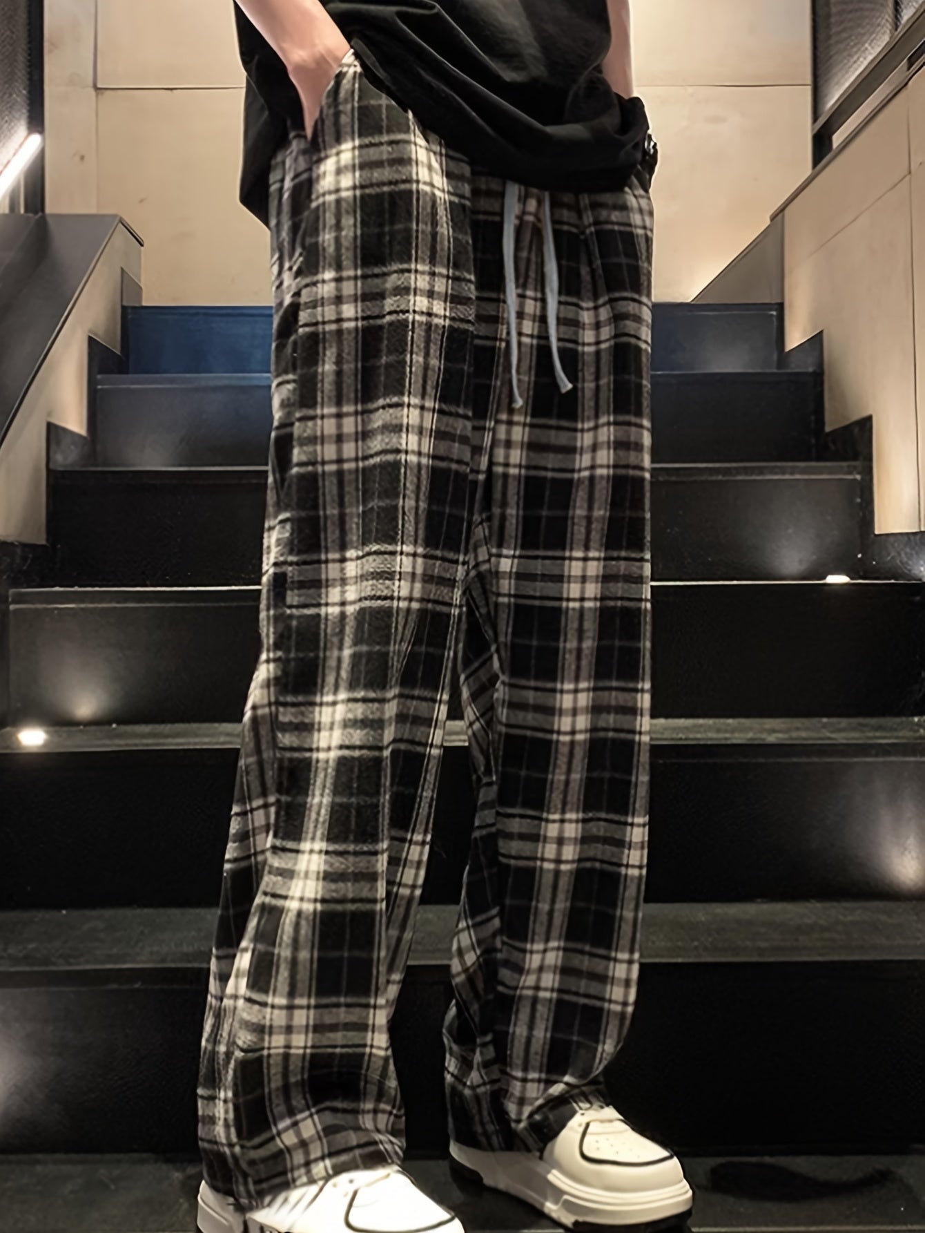 Men's Casual Plaid Long Pants with Drawstring Regular Fit Spring Polyester