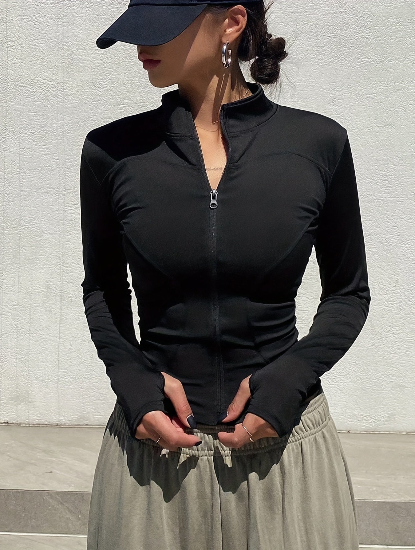 Women's Slim Fit Long Sleeve Mock Neck Zipper Top for Spring and Fall