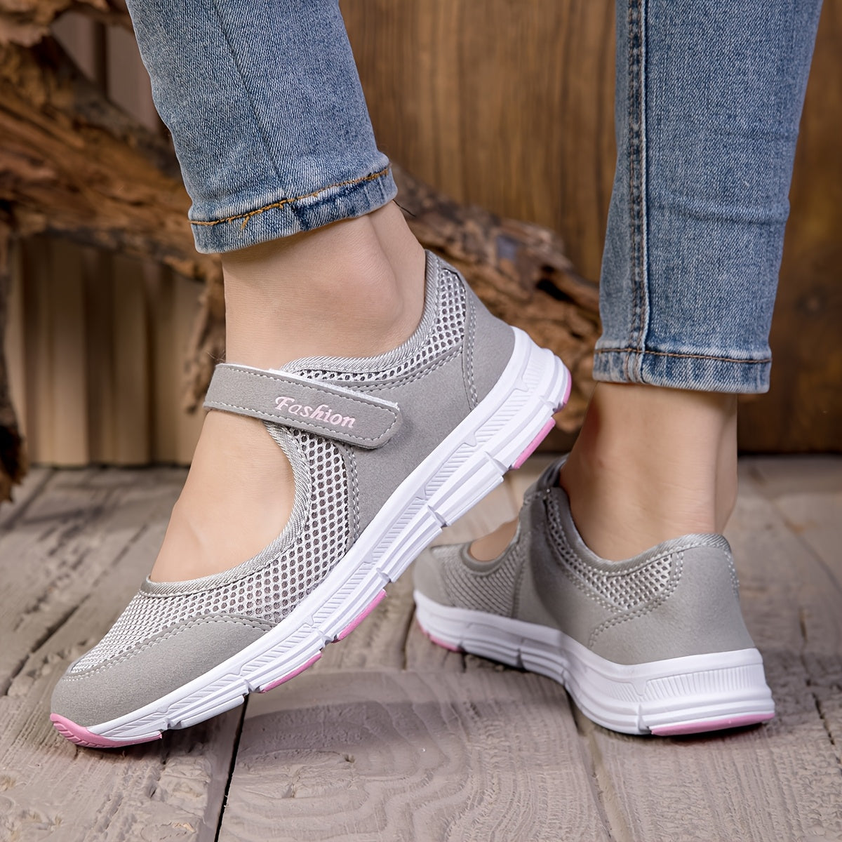 Women's Breathable Slip-On Shoes, Lightweight Casual Sneakers with Soft Fabric Lining