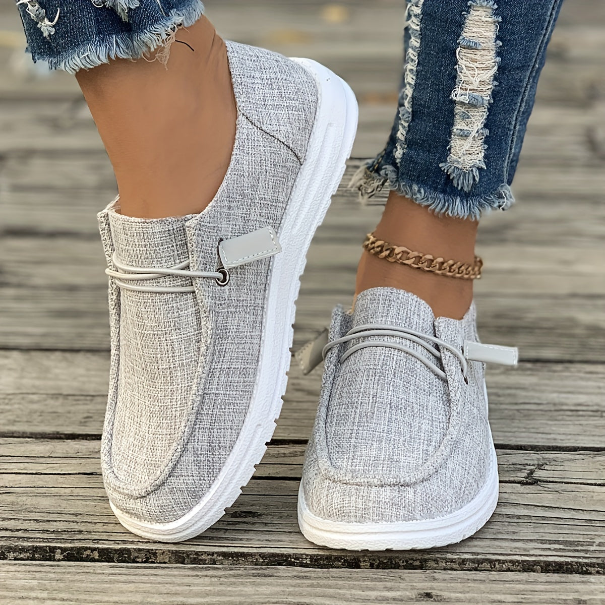 Women's Plus Size Lightweight Fabric Low Top Lace-Up Sneakers for Outdoor Casual Wear