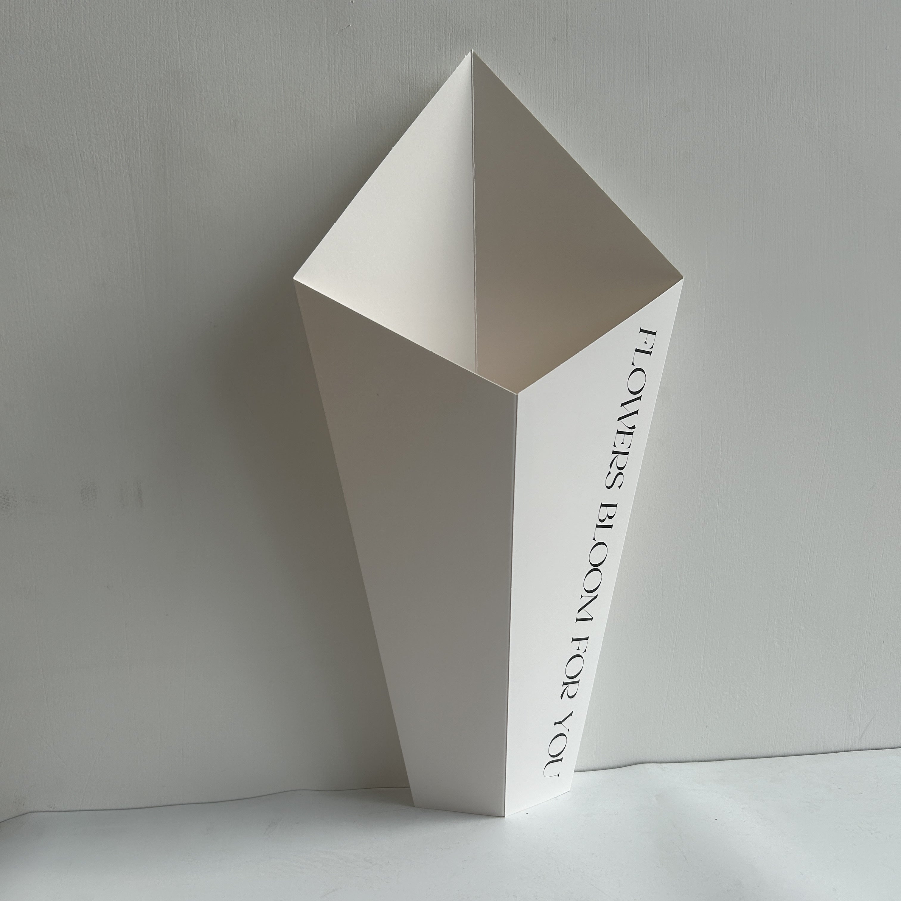 Set of 10 Floral Gift Bags for Birthdays Weddings and Mother's Day Durable Paper Handles