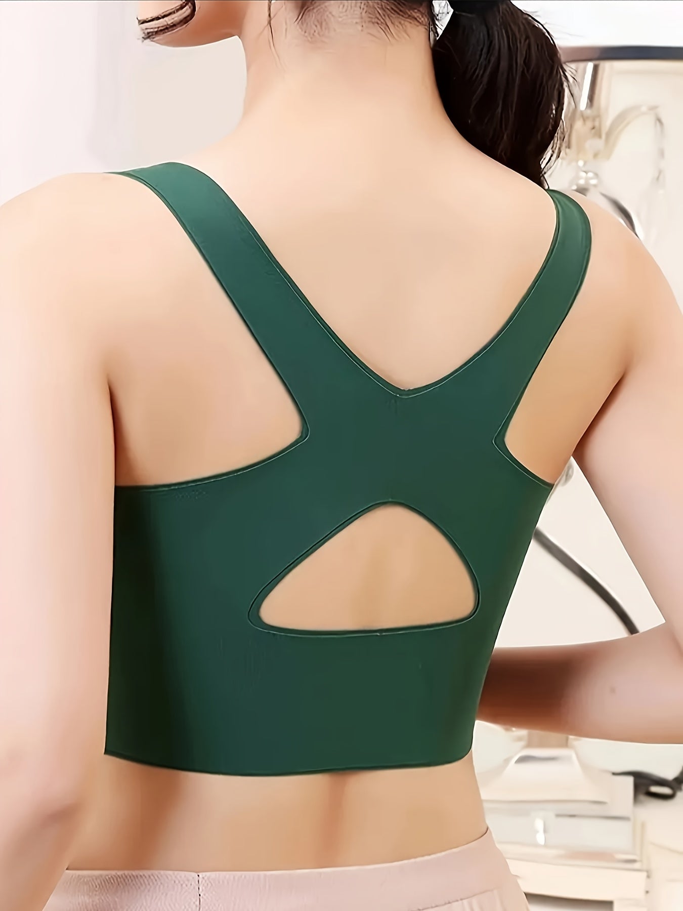 Бесшовный кружевной беспроводной бюстгальтер с передней застежкой, с подушечками для груди для сексуального эффекта.