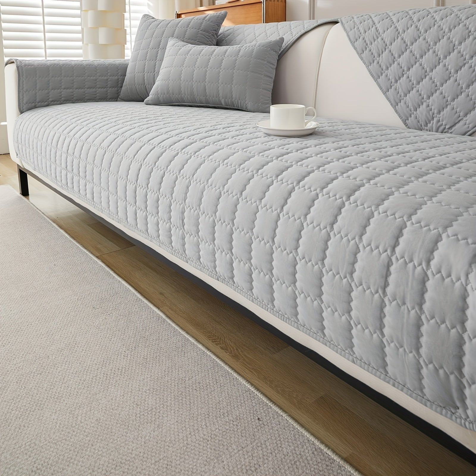 Современный минималистичный чехол для дивана в серо-бежевом ромбовидном узоре, подходит для домашних животных и стирается в машине, подходит для диванов, вмещающих от одного до четырех человек.