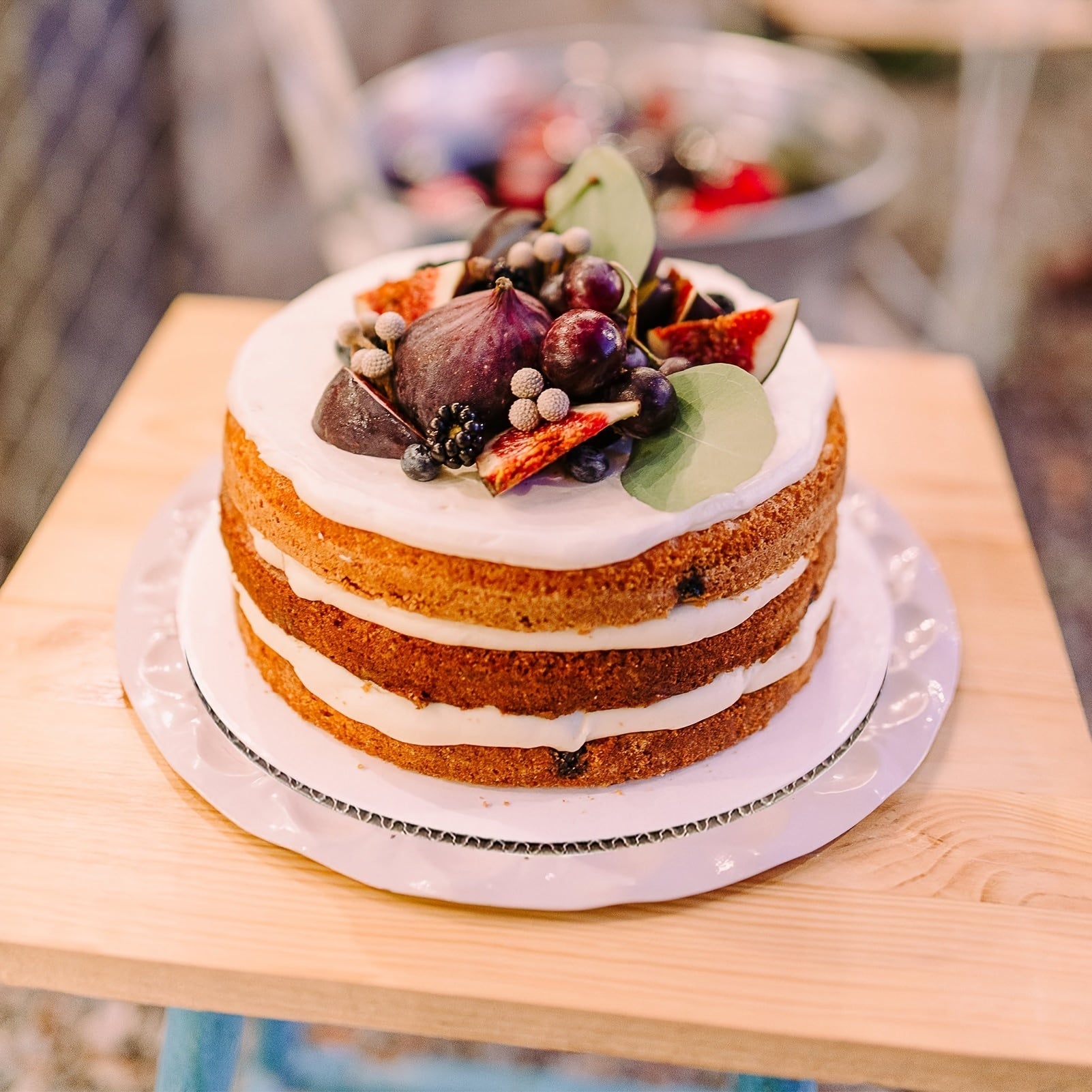 Pack of 20 White Cake Boards in 4 Sizes Food-Grade Cardboard for Baking