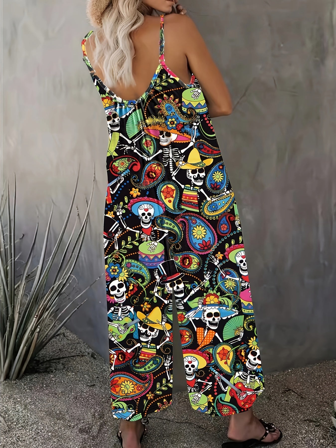 Mono corto casual sin mangas con estampado de calaveras en talla grande, con bolsillos y fruncido