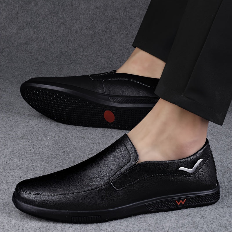Mocasines slip-on para hombre de color sólido con parte superior de PU y suela de goma antideslizante, casual para todas las estaciones
