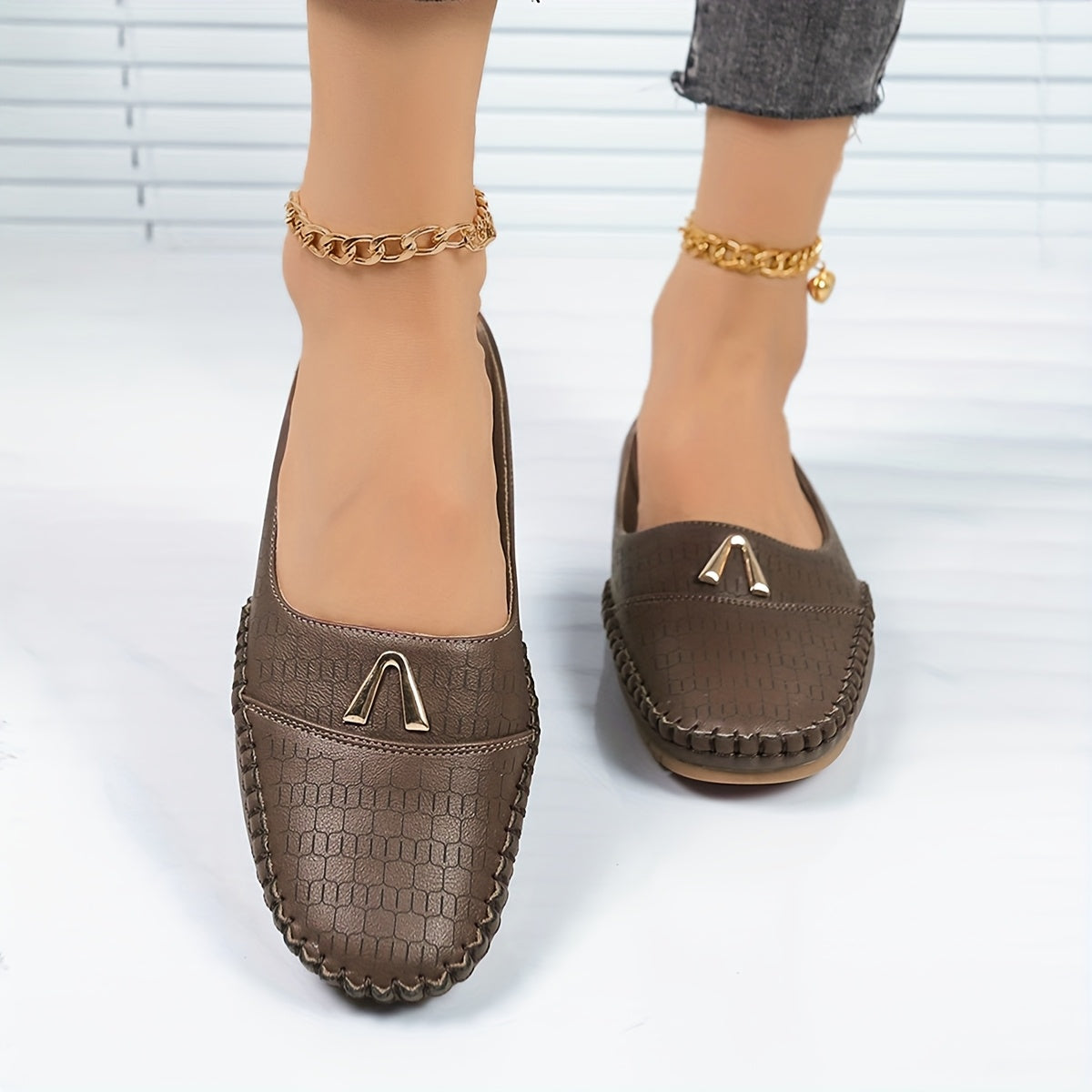 Women's Slip-On Mules Lightweight Flat Shoes with Metal Buckle