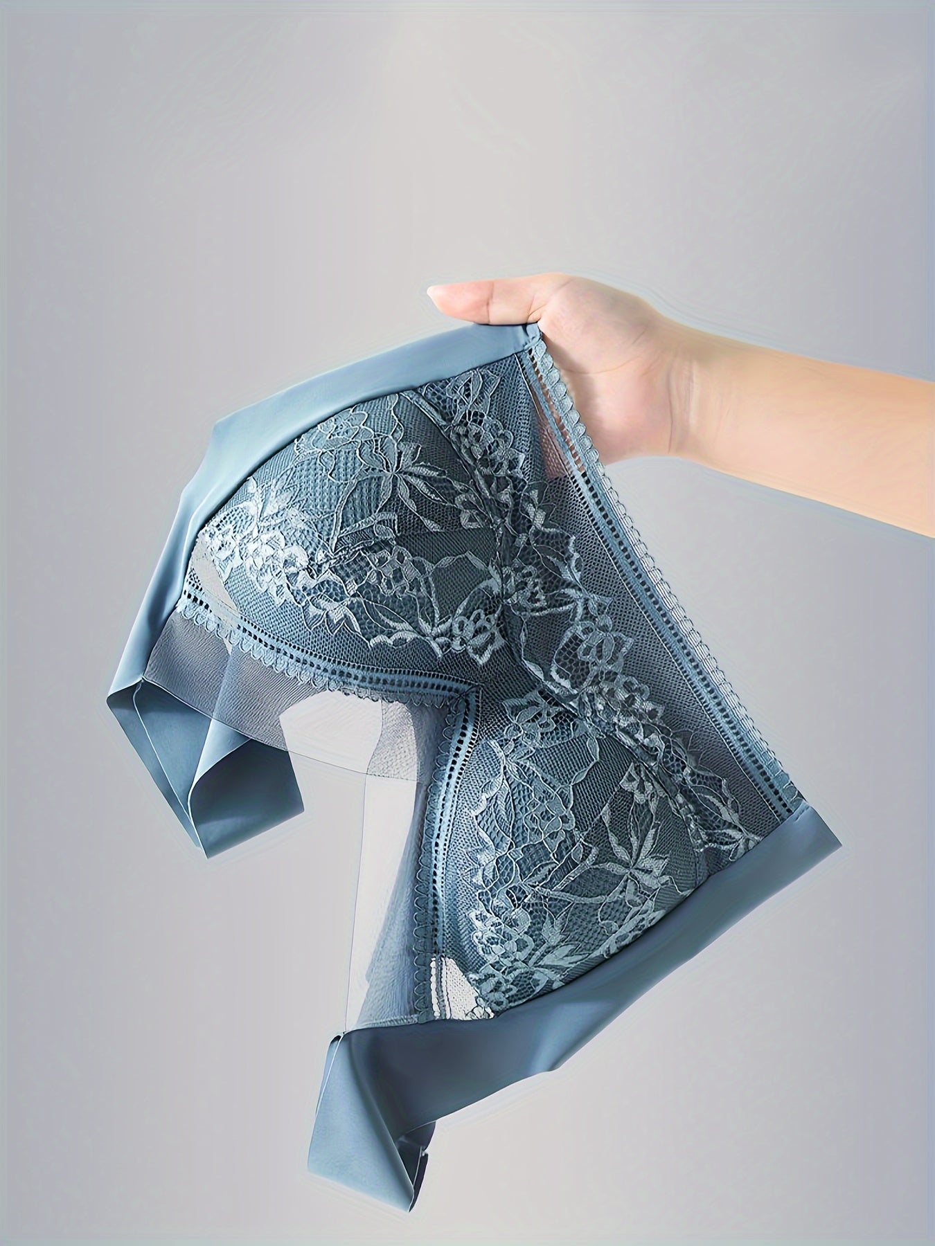 Set of 3 Lace Wireless Bras with Fixed Cups Seamless Vest Style for Support