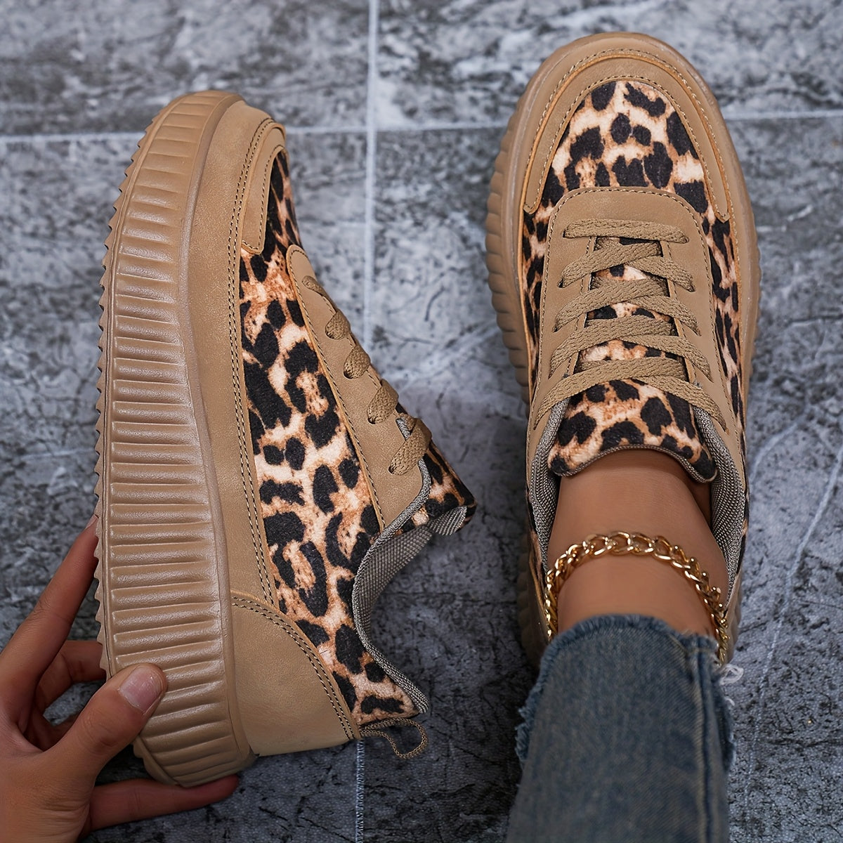 Women's Leopard Print Casual Sneakers Breathable Thick Sole Low Top