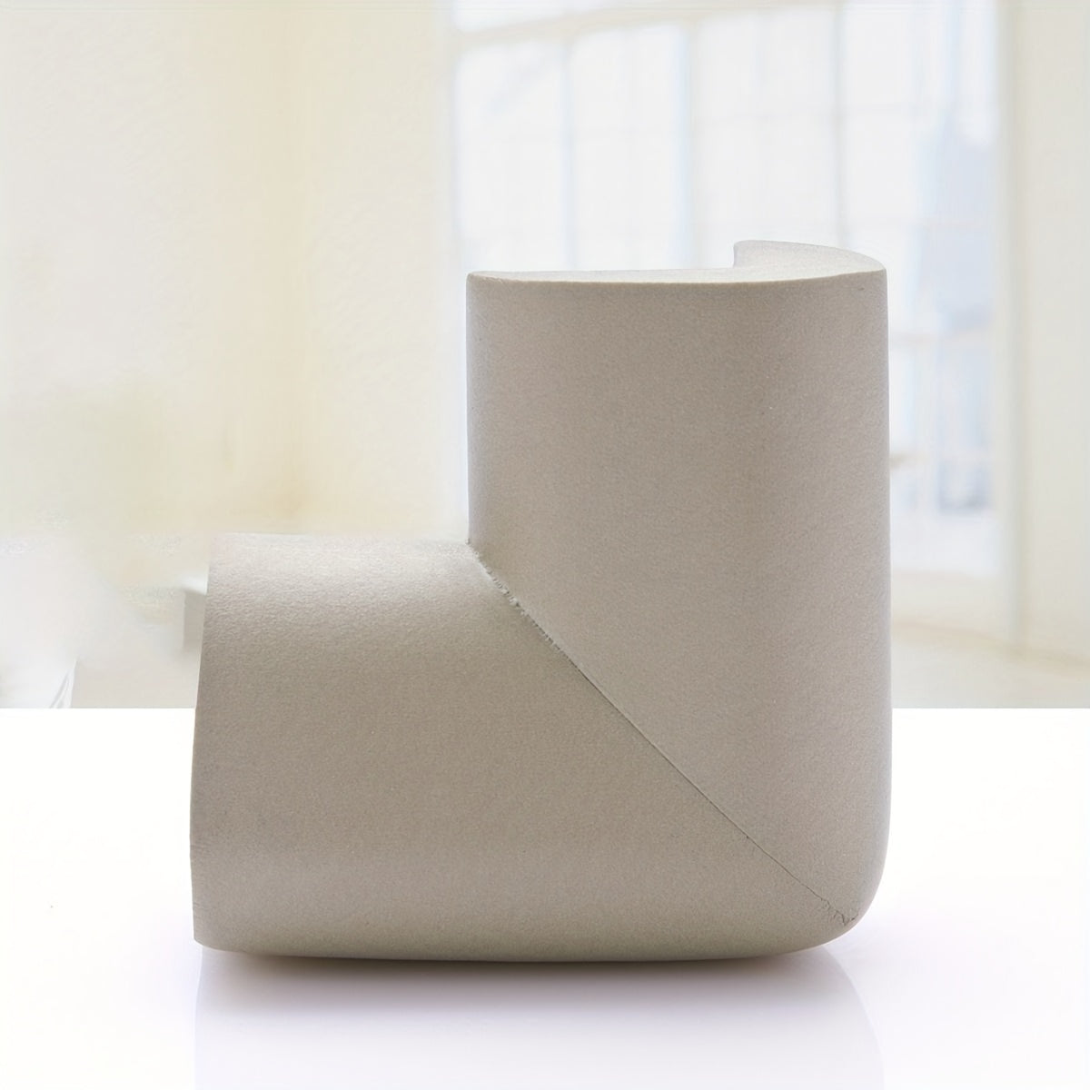 Bolalar xavfsizligi burchak qoʻriqlovchilari, uy roʻzgʻor stollari uchun qalinlashtirilgan toʻqnashuvga qarshi himoya qiluvchilar