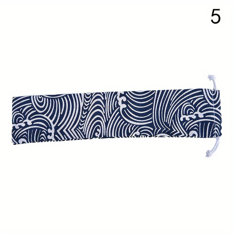 Oson va uslubda sayohat qiling, qulay tortma yopilishi bilan jihozlangan Portable Linen Cutlery Case yordamida. Ushbu buklanadigan sayohat idishlari sumkasi jozibali qattiq yog'och marjon tafsilotiga ega va o'lchamlari 5.51 sm x 10.04".