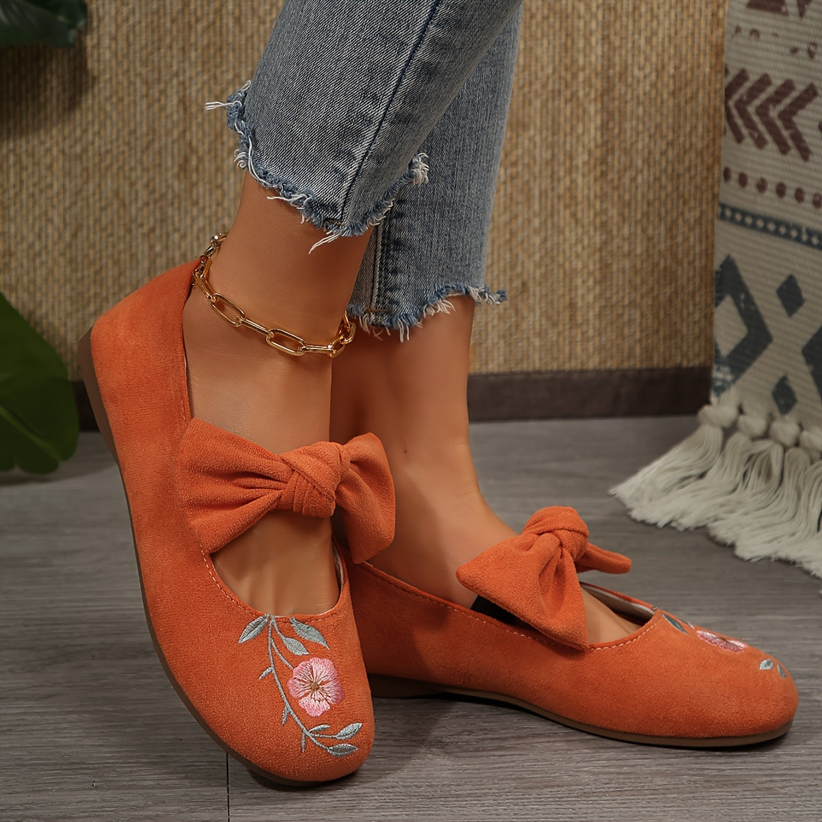 Women's Floral Embroidered Mary Jane Flats Comfortable Soft Sole Slip-On Shoes