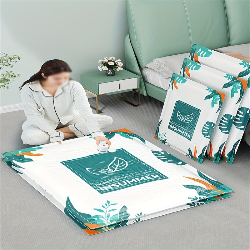 PVC materialidan tayyorlangan to'rtburchak shaklidagi uch dona Space Saver vakuum saqlash sumkasi kiyim, yotoq, yostiq, ko'rpa va ko'rpachalarni siqish va muhrlash uchun. Elektr energiyasi talab qilinmaydi. Yostiq va kiyim saqlash uchun mos.