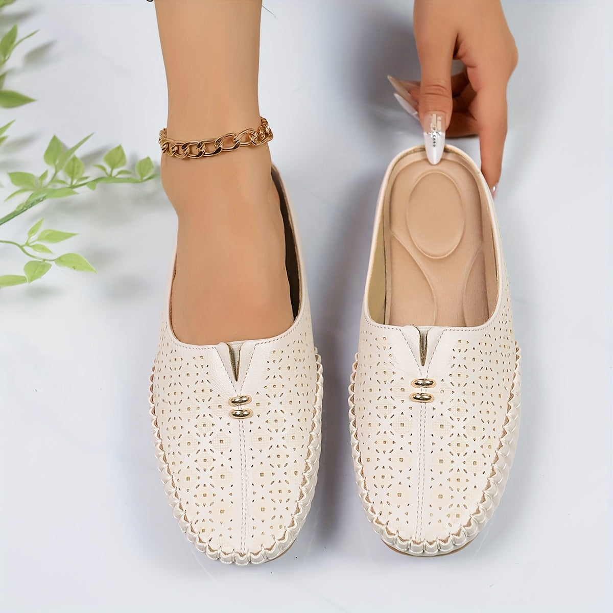 Women’s Summer Mules Lightweight Breathable PU Stylish Flat Shoes