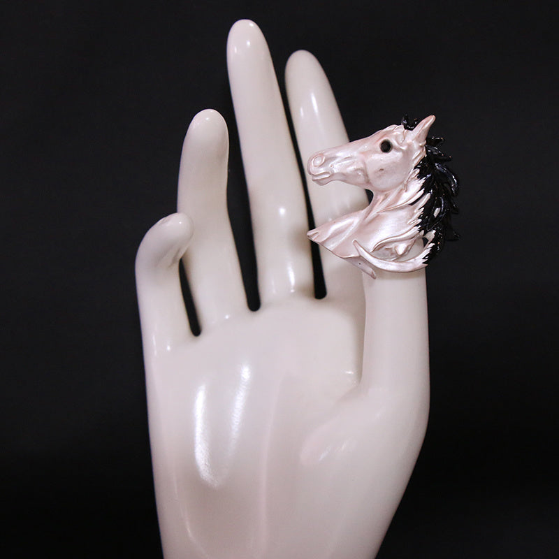 Animal-Themed Brooch Pin with Horse Head Design Silver Tone Jewelry