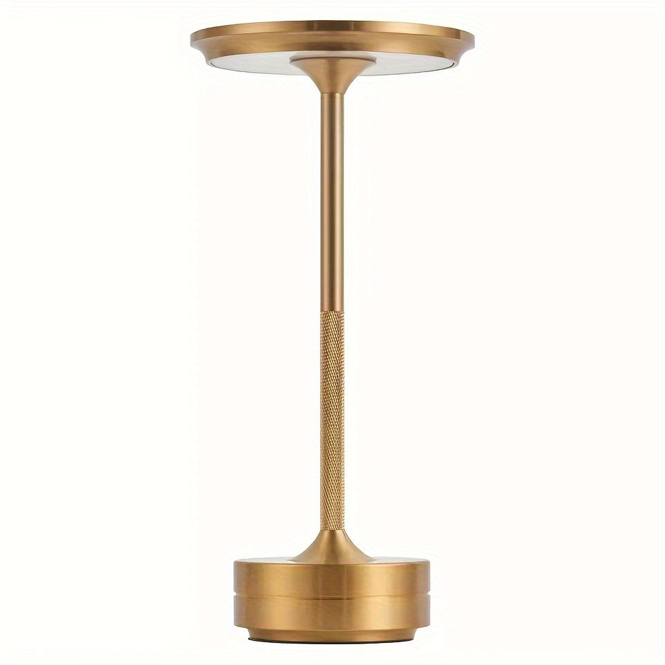 Batareya bilan ishlaydigan, simsiz yotoq lampasi, 3 rangli dimming variantlari bilan. LED lampa qora, oltin yoki kumush ranglarda mavjud, turli xonalar uchun.