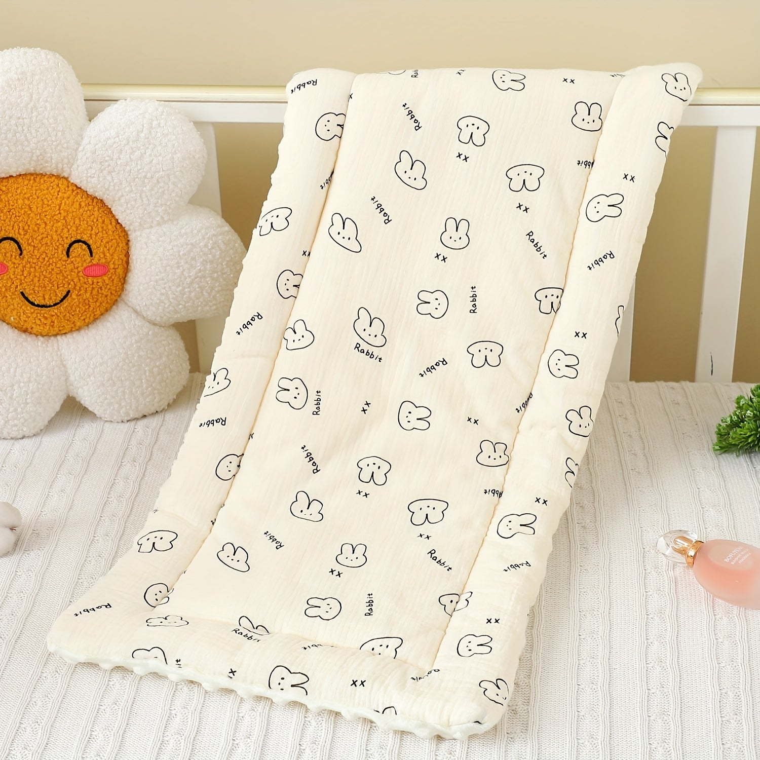 Yumshoq gazli stul qoplamasi, mo'yna bilan qoplangan va qo'ziqorin bargi dizayni bilan, bolalar uchun aralash ranglarda