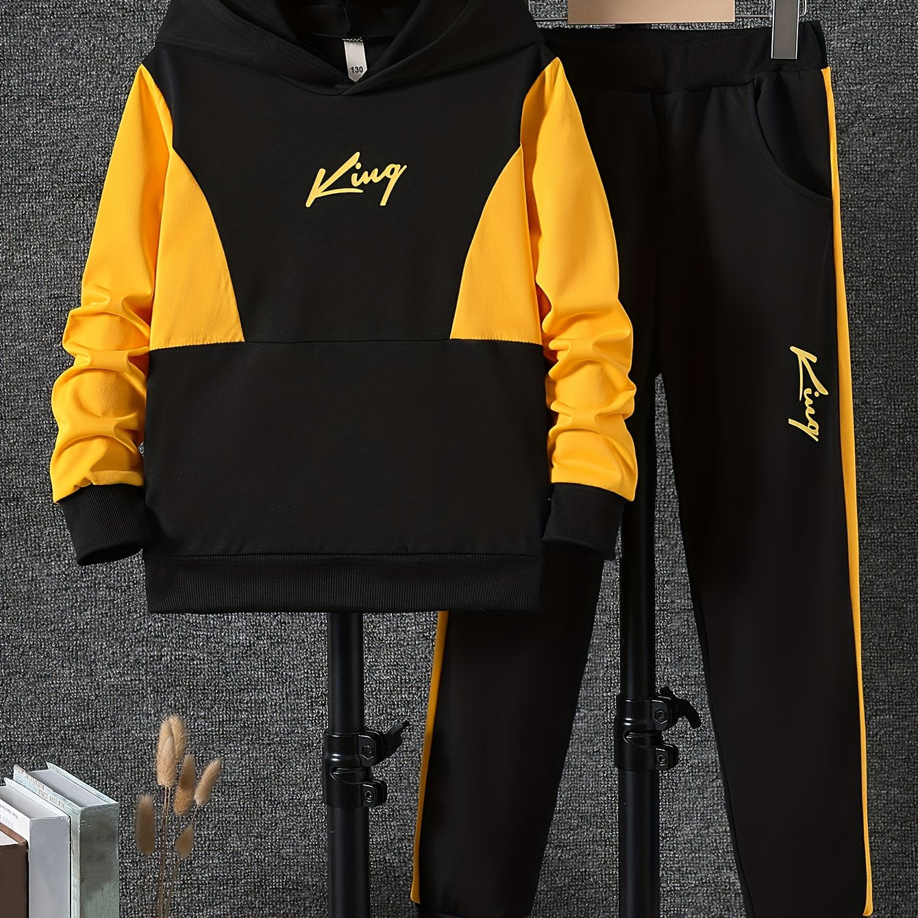 Casual Spring and Autumn Long Sleeve Hooded Patchwork Letter Print Set for Outdoor Wear