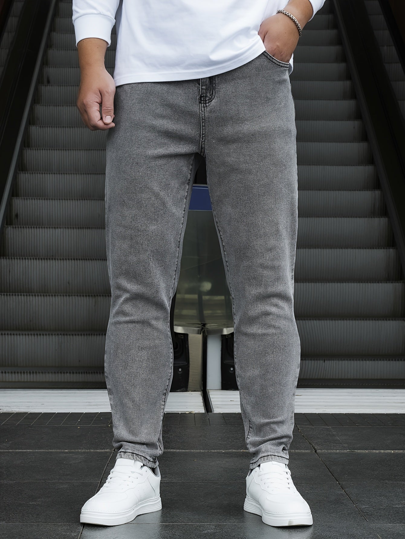 Erkaklar uchun qulay cho'ziladigan plussiz jinsilar - keng kesim, rayon aralashmasi, bir rangda, har mavsumda kiyish uchun