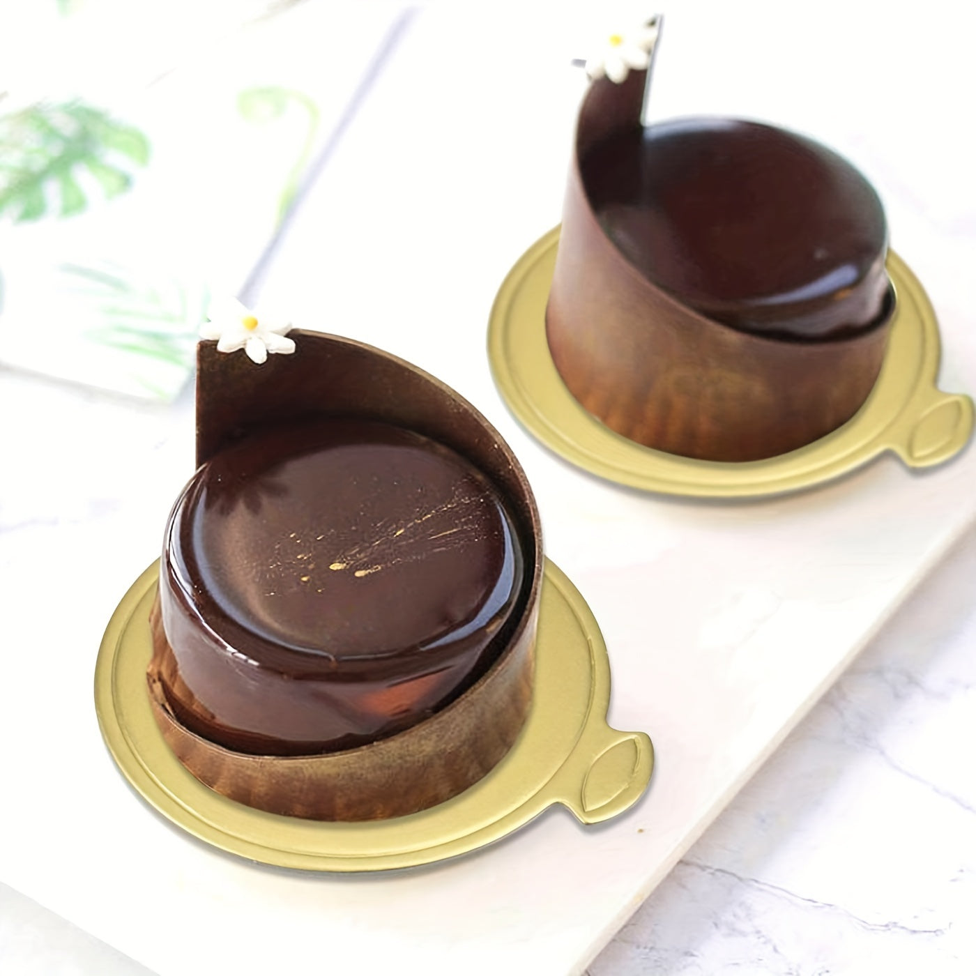 Round Cake Boards 50/100pcs Golden Cardboard Mini Cake Bases for Desserts and Party Displays