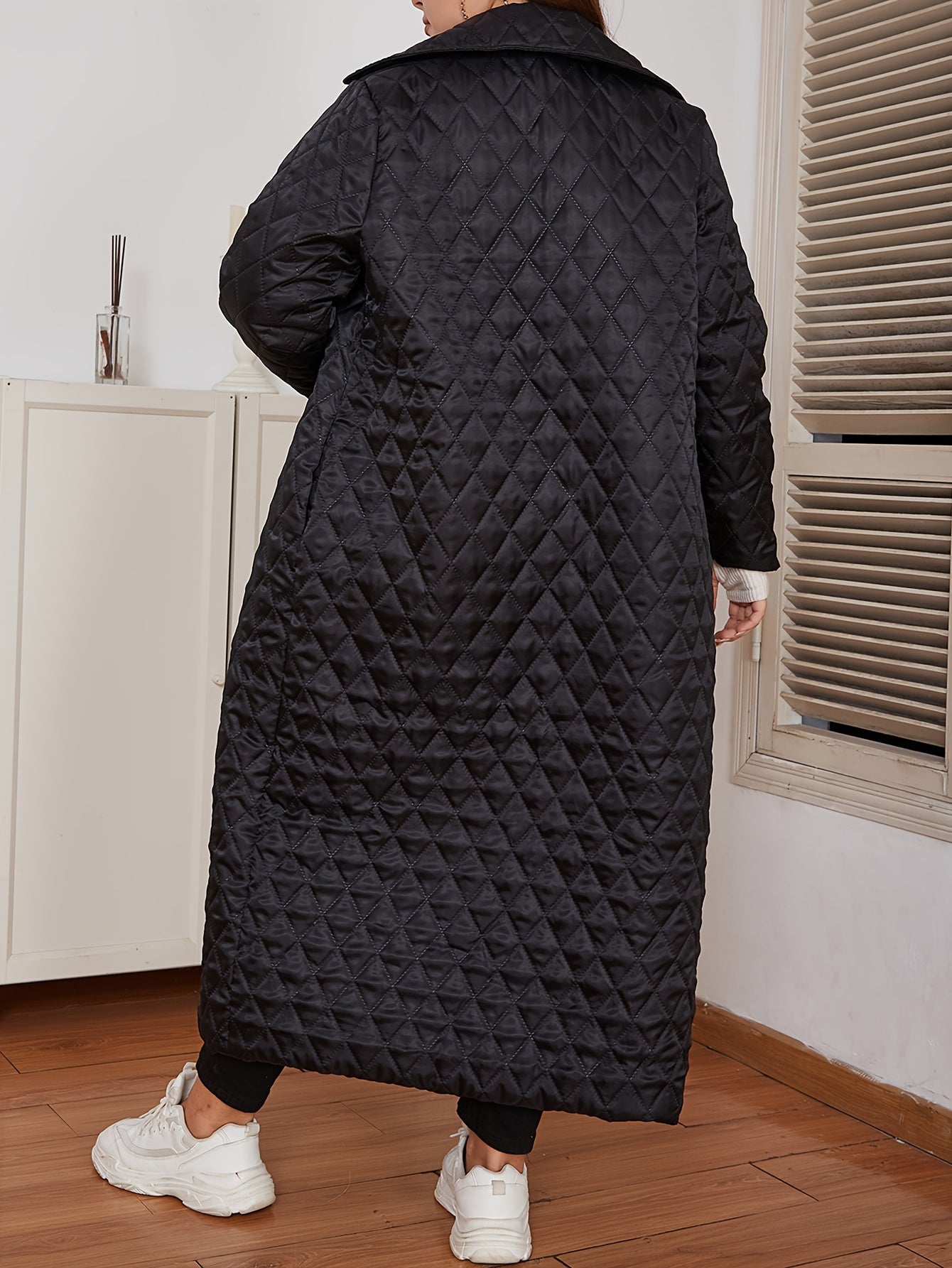 Пальто большого размера на осень-зиму из полиэстера с V-образным вырезом, однотонное, повседневное