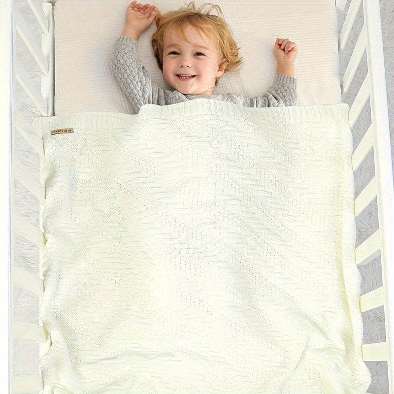 Solid Color Hand-Knitted Blanket for Home and Travel Use