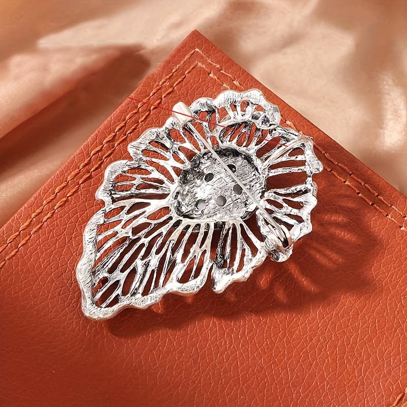 Antique Crystal Leaf Brooch for Women Hollow Design Alloy Rhinestones